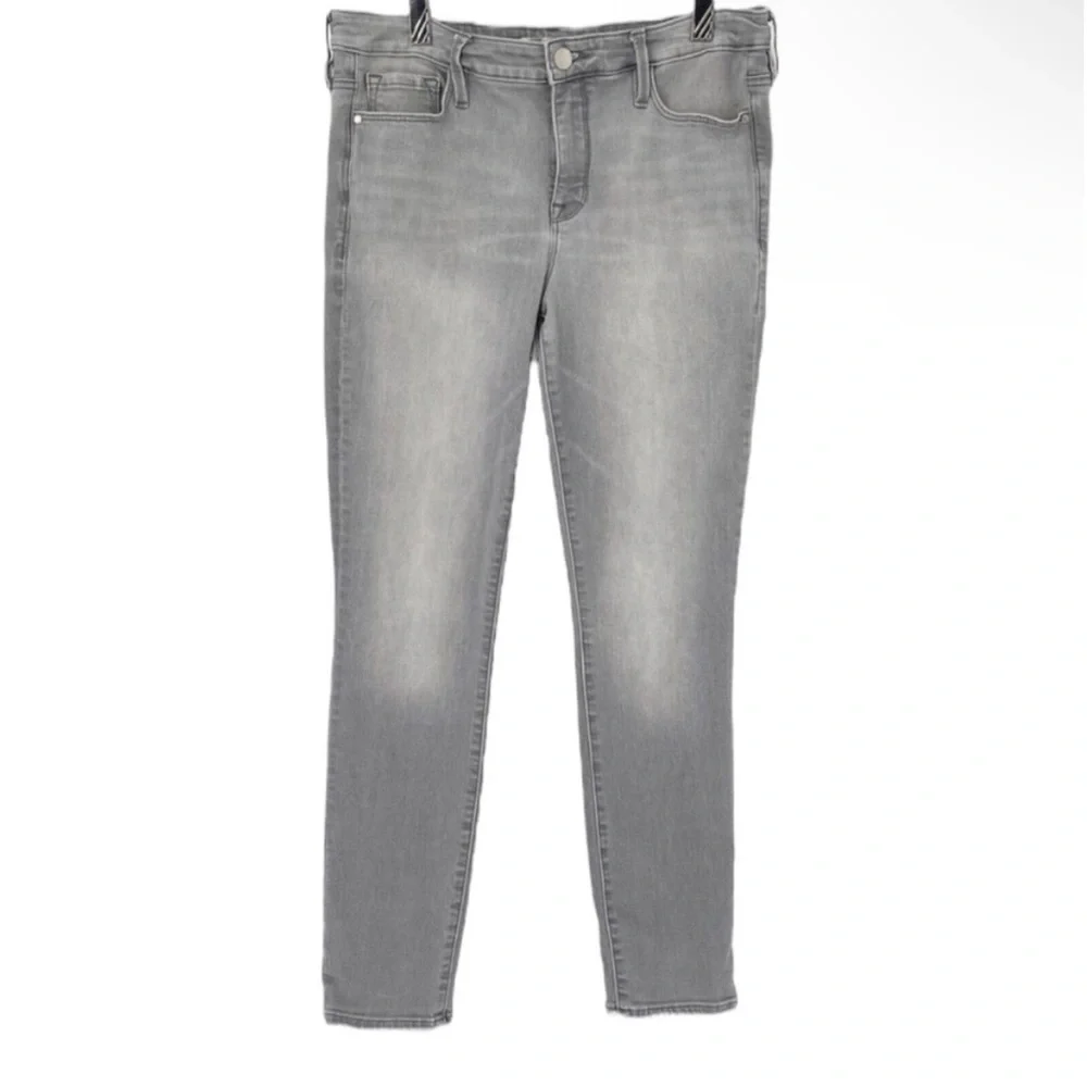 ATHLETA SCULPTEK Skinny Jeans In Grey Wash Cropped Stretch Slim Active- Size 8